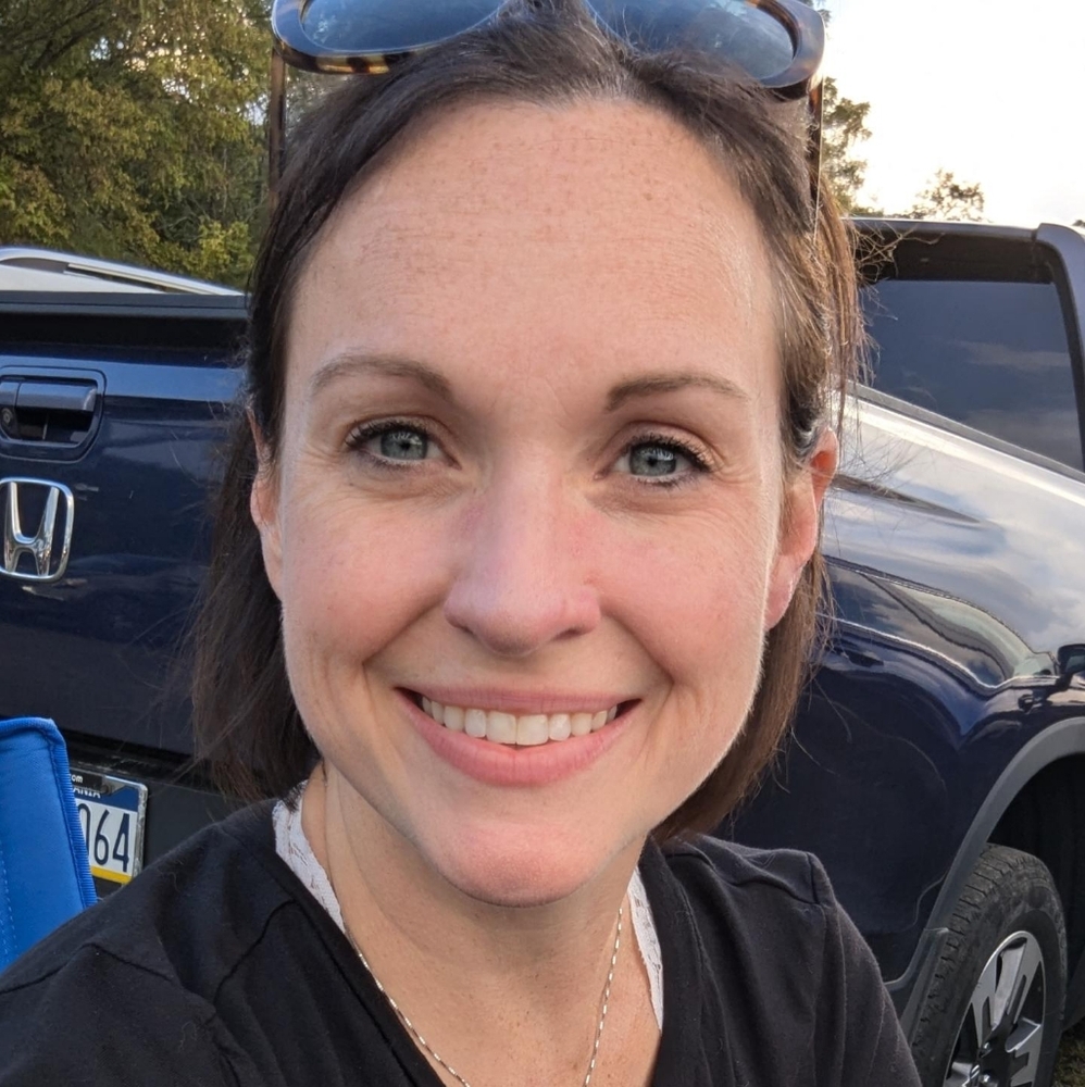 Meet your Posher, Corrine